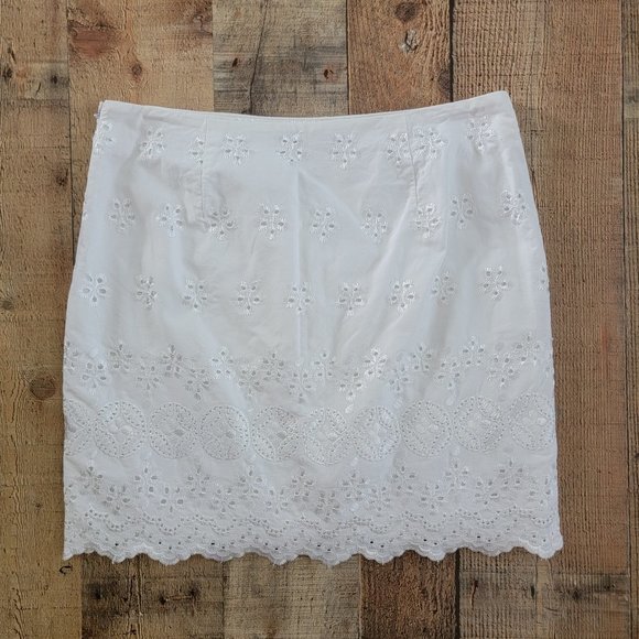 Y2K Express White Eyelet Mini Skirt - Picture 1 of 7